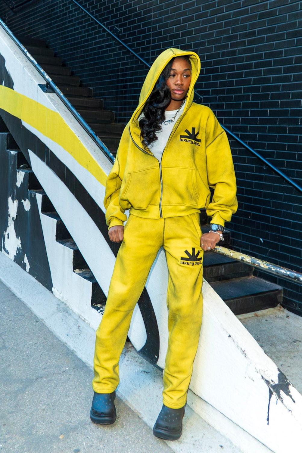 MUSTARD YELLOW CONCRETE SET