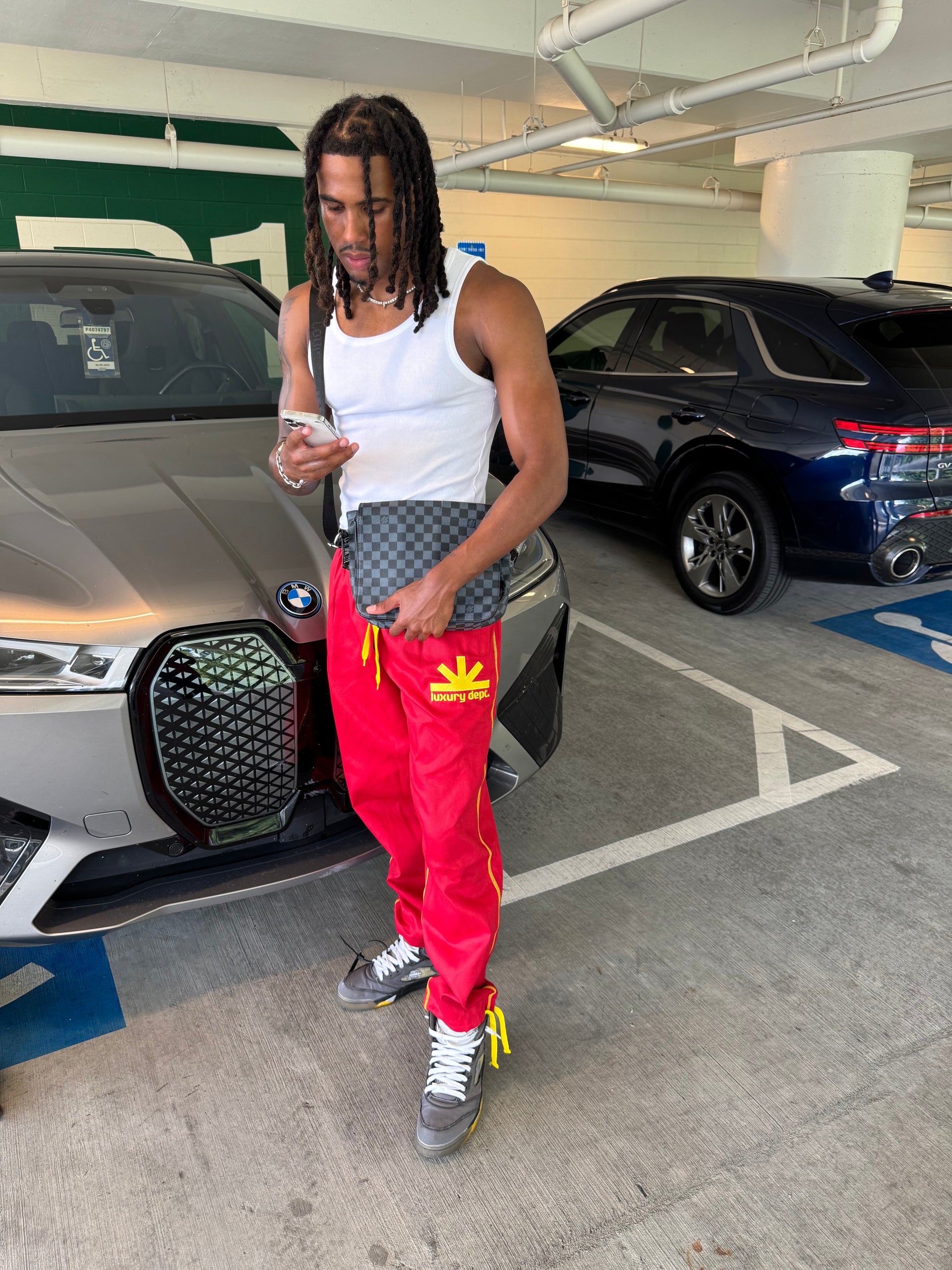 TOGGLE STITCH SWEATS